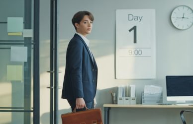 The First 24 Hours: Critical Mistakes to Avoid on Your First Day at a New Job